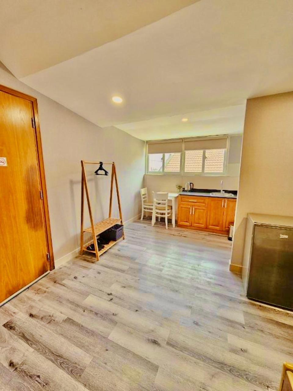 Simmi 5 Hotel & Apartment Ho Si Minh-város Kültér fotó
